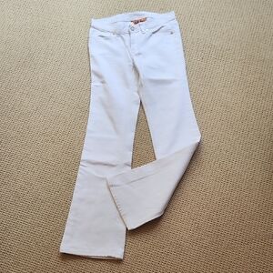 Tory Burch White Pants with Bold Gold Metal Label
